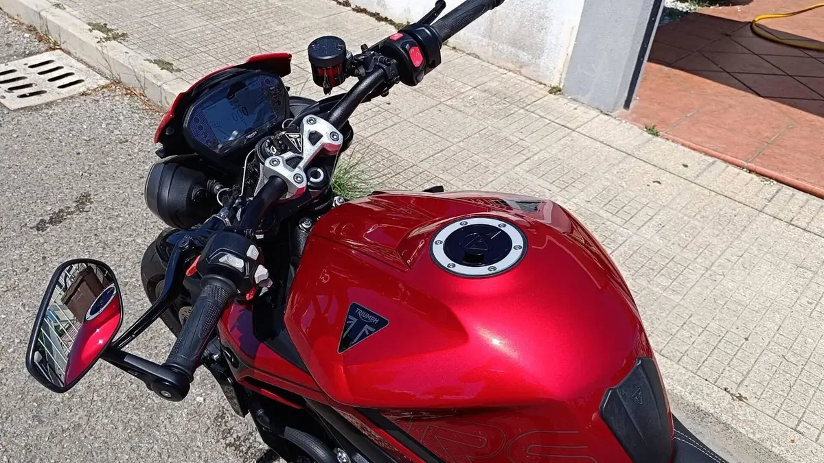 Triumph Street Triple RS (2020 - 22)  (12)