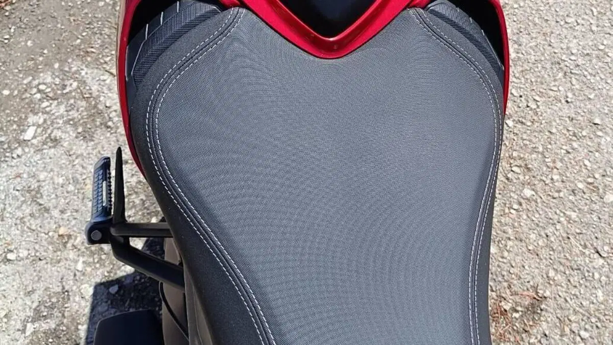 Triumph Street Triple RS (2020 - 22)  (17)