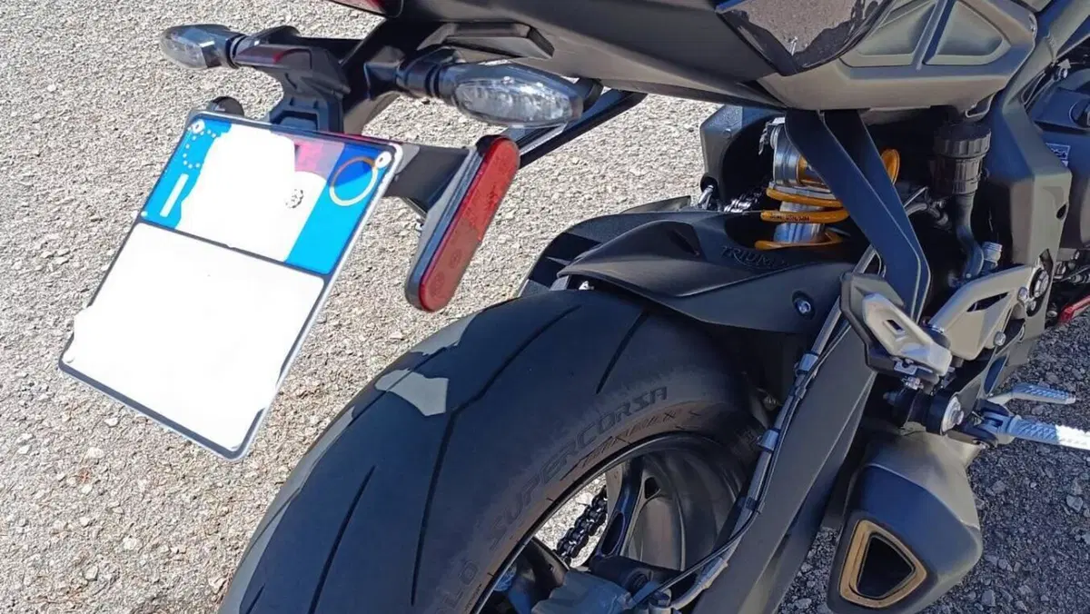 Triumph Street Triple RS (2020 - 22)  (18)