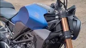 Honda CB 300 R (2022 - 26)  (2)