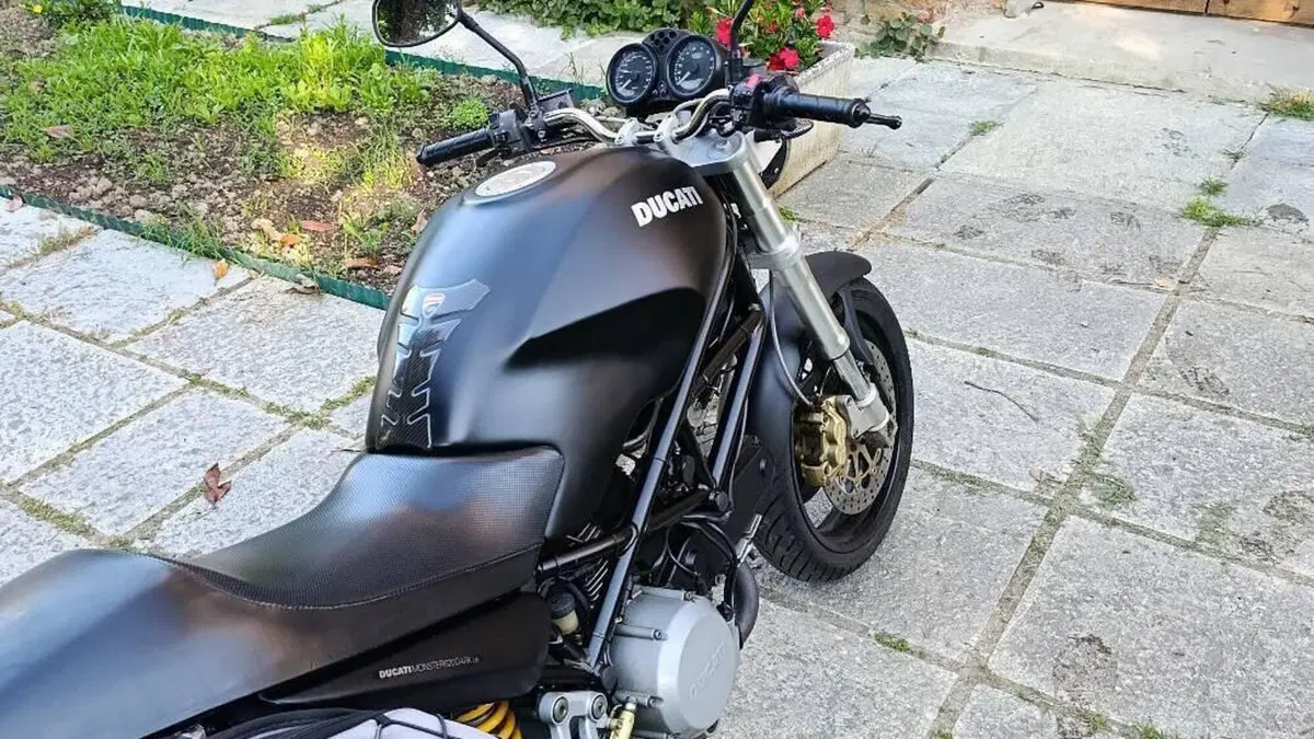 Ducati Monster 620 I.E. Dark (2002)  (4)