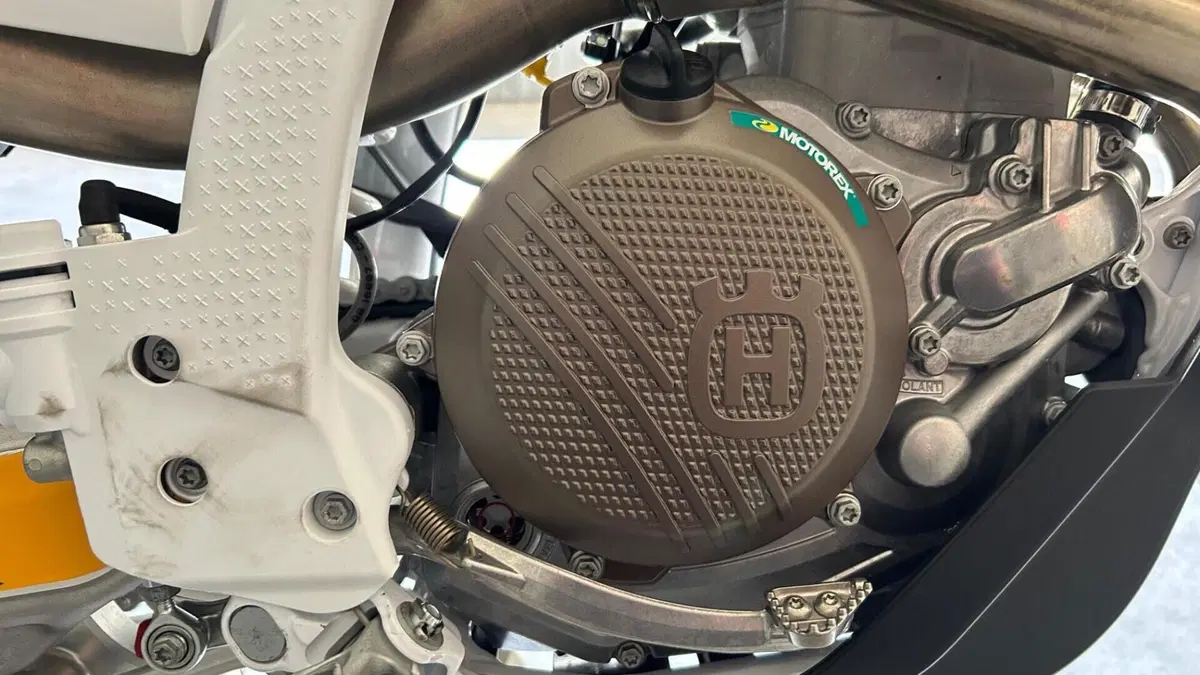 Husqvarna FE 450 Heritage (2025)  (3)