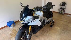 Aprilia Tuono V4 Factory Speed White (2023 - 24) 