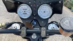 Moto Guzzi V11 Sport (1999 - 02)  (5)