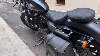 Harley-Davidson 883 Iron (2009 - 11) - XL 883N usata