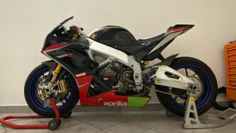 Aprilia RSV4 Factory (2009 - 12) usata