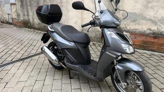 Aprilia Sportcity 250 usata