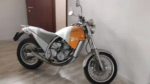 Aprilia   (2)