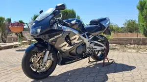 Honda CBR 900 RR (1998 - 99)  (5)