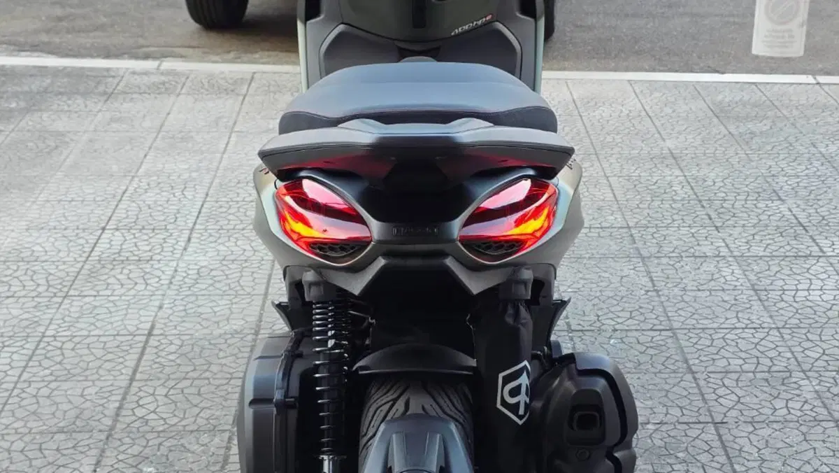 Piaggio Beverly 400 S ABS-ASR (2021 - 24)  (4)