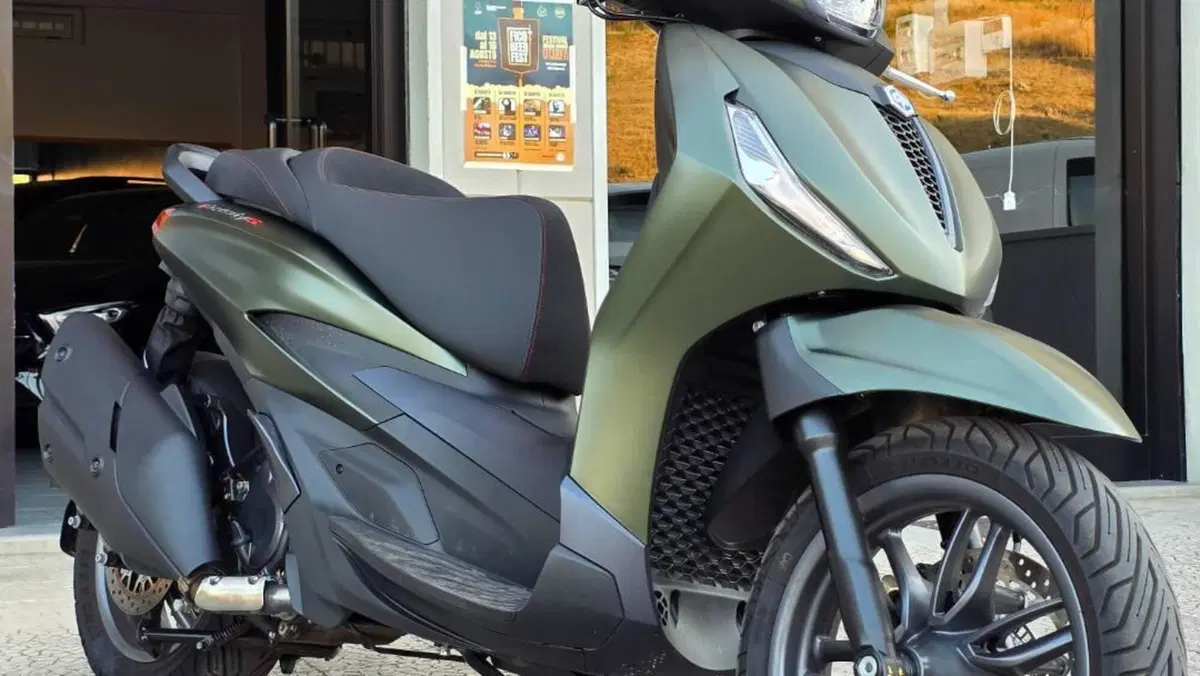 Piaggio Beverly 400 S ABS-ASR (2021 - 24)  (9)