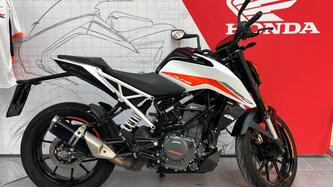KTM 390 Duke (2021 - 23) usata