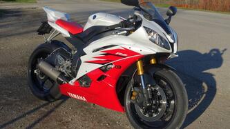 Yamaha YZF R6 (2006 - 07) usata