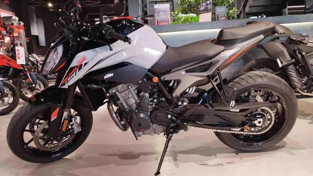 KTM 790 Duke (2025 - 26)  (6)