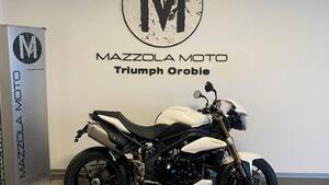 Triumph Speed Triple 1050 ABS (2011 - 15) 
