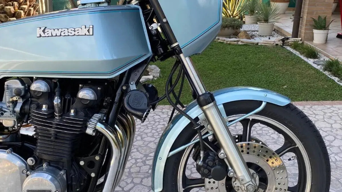 Kawasaki   (10)