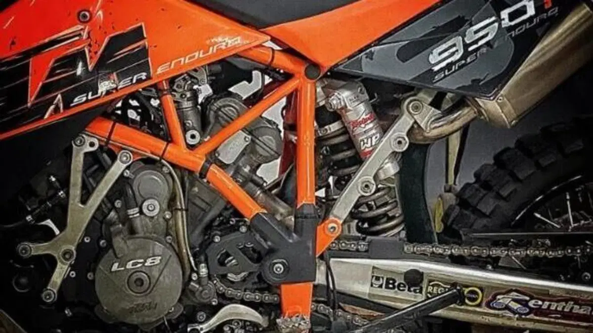 KTM 950 Super Enduro (2006 - 08)  (2)