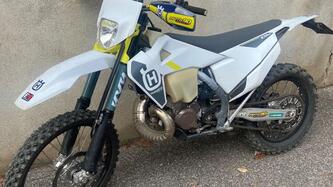Husqvarna TE 300i (2021)