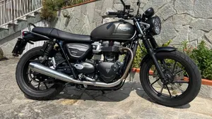 Triumph Street Twin 900 (2021 - 22) 