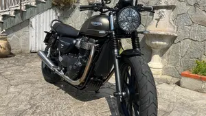 Triumph Street Twin 900 (2021 - 22)  (5)