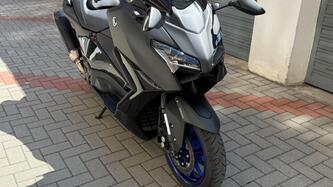 Yamaha T-Max 560 (2025) usata