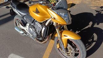 Honda Hornet 600 (2007 - 10) usata