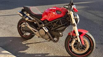 Ducati Monster 696 (2008 - 13) usata