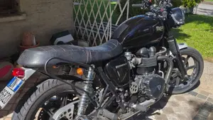 Triumph Bonneville T100 (2008 - 16)  (3)