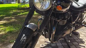 Triumph Bonneville T100 (2008 - 16)  (5)