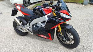 Aprilia Tuono V4 Factory SE-09 SBK (2024) 