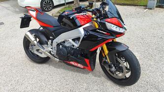 Aprilia Tuono V4 Factory SE-09 SBK (2024) usata