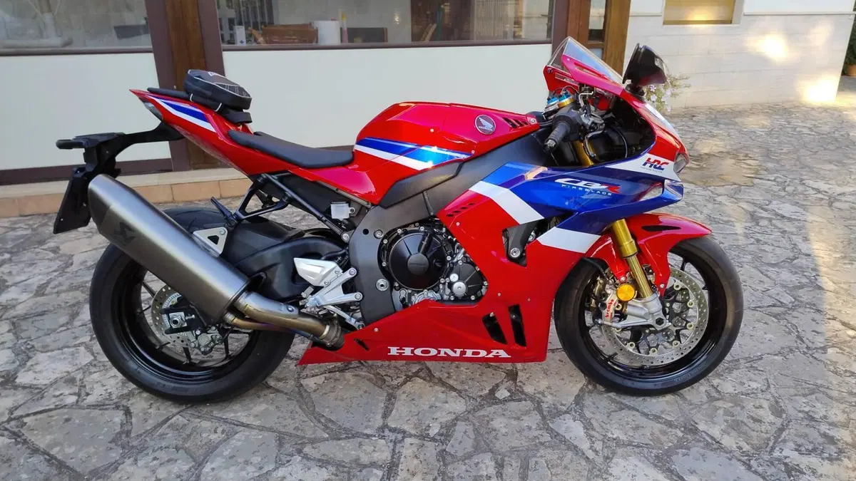 Honda CBR 1000 RR-R Fireblade SP (2024 - 26) 