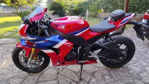 Honda CBR 1000 RR-R Fireblade SP (2024 - 26)  (3)