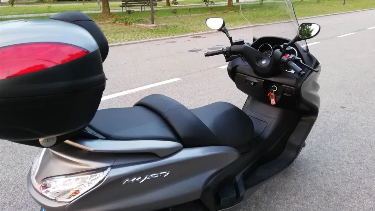 Yamaha Majesty 400 ABS (2011 - 14)  (12)