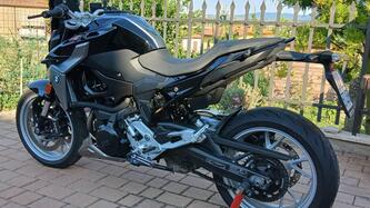 Bmw F 900 R (2021 - 24) usata