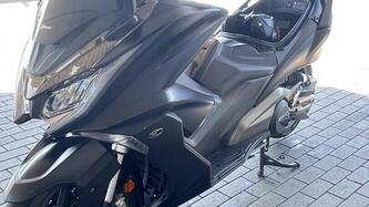 Kymco AK 550 (2020) usata