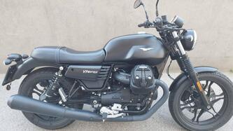 Moto Guzzi V7 III Stone (2017 - 20) usata