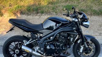 Triumph Speed Triple 1050 (2005 - 11)