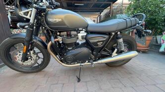 Triumph Speed Twin 900 (2023 - 24) usata
