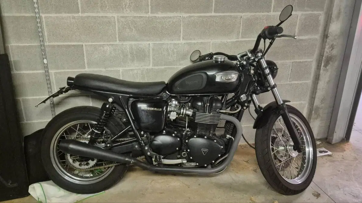 Triumph Bonneville 800 (2002 - 07) 
