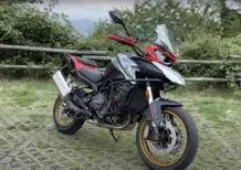 QJ Motor SRT 900 SX TEST: la cinese che sfida le maxi a prezzo shock. Pro e Contro [VIDEO]