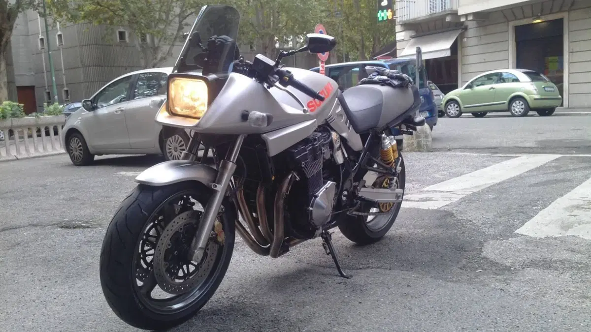 Suzuki GSX 1200 