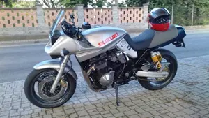 Suzuki GSX 1200  (2)