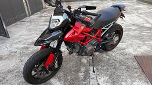 Ducati Hypermotard 796 (2012) 