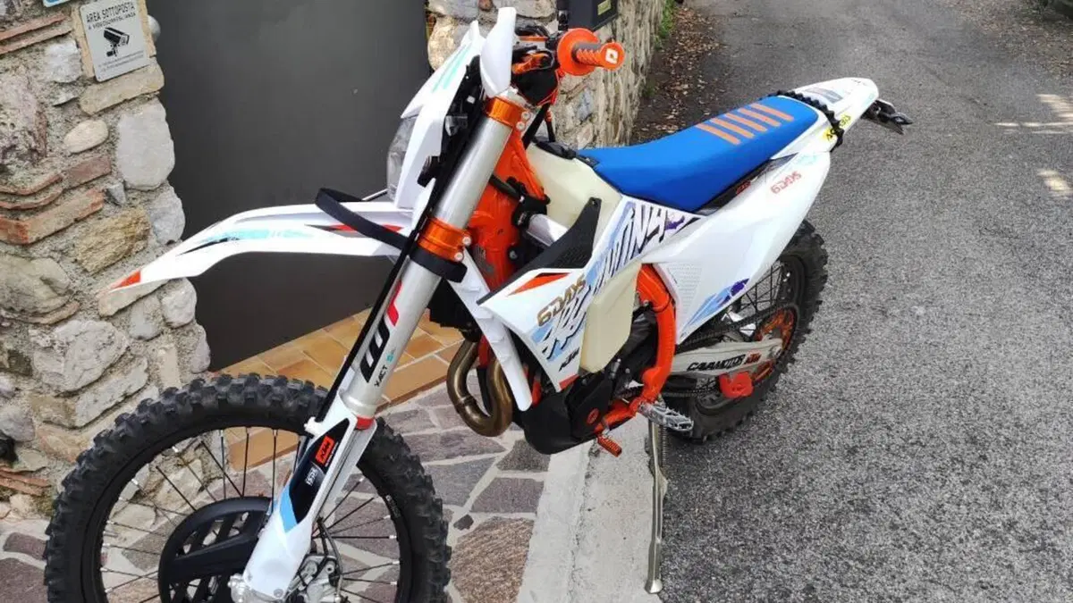 KTM 500 EXC-F Six Days (2024)  (18)