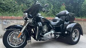 Harley-Davidson 107 Tri Glide Ultra Classic (2014 - 15) - FLHTCUTG 