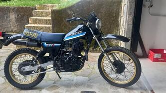 Suzuki Dr 500 s epoca