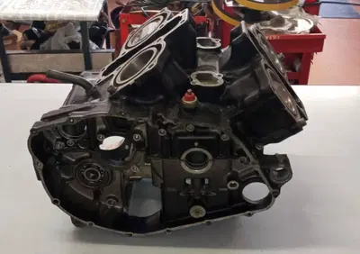 CILINDRI + PISTONI HONDA VF750C RC07 - Annuncio 9802411