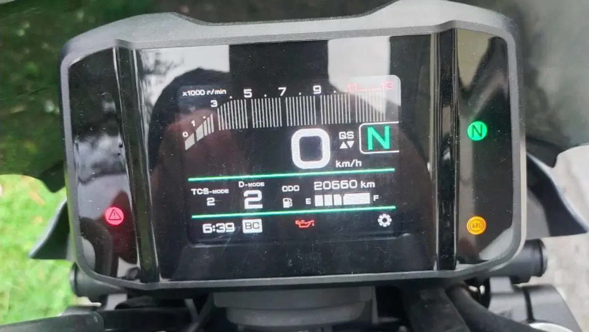 Yamaha MT-09 (2021 - 23)  (4)