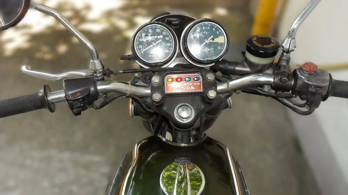 Honda   (2)